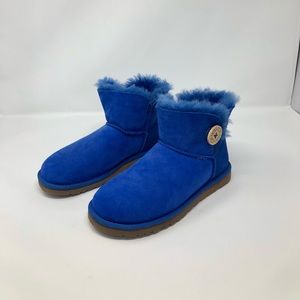 UGG Mini Bailey Button